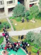 30多岁孕妇怀有7个月身孕 从高层住宅坠下