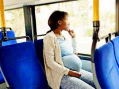 委屈又心塞！空座被占孕妇说“让一下”遭婆婆白眼