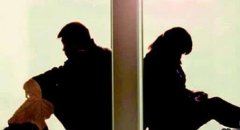 女子与丈夫商议假离婚 邻居却住进了自己的卧室