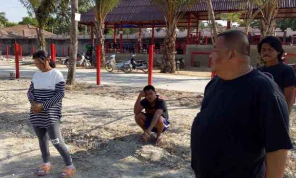 大象踩踏事件当事象夫接受专访：何永杰本有逃生机会