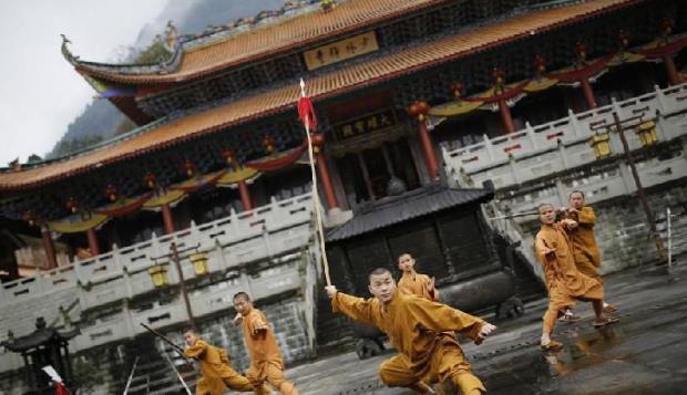 重庆也有座少林寺 僧人们电话全部处于“没收”状态