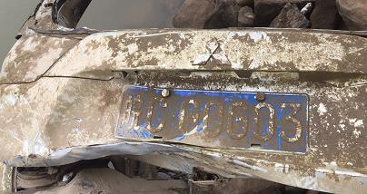 又一辆车“浮出水面” 这座大桥下究竟淹着多少车？