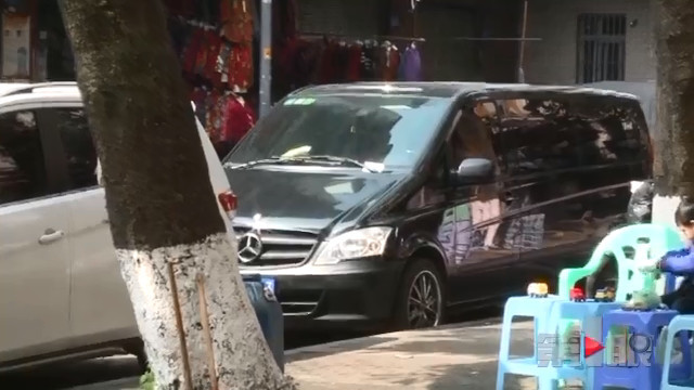 好多车主收到“罚单”被吓惨 理由：车停太帅