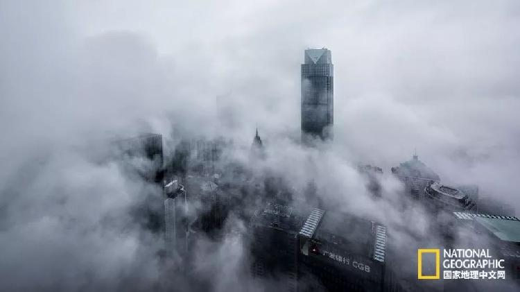 山水重庆：现实版的纪念碑谷