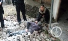 野水沟围墙倒塌男子被埋 “我当时以为我要死了”