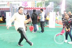 四间年代教室，带校友玩穿越