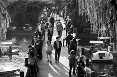 重庆这两天气晴好 但气温仍低减衣要不得