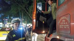 外地大货车第一次来重庆 钻进支路进出两难