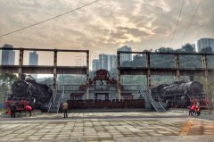 重庆钢铁影像纪录展周末吸引大批市民参观