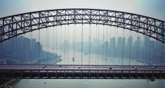 重庆连续6天发布大雾预警 多处高速管制封闭