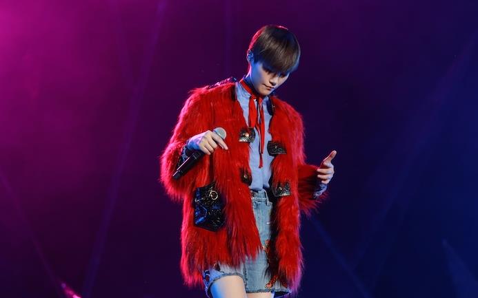 1481380607985440.jpg 李宇春“野蛮生长”巡演重庆站现场图片 05.JPG
