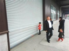 男子投20万当老板 从此天天被人追债