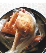 女子过年回家天天吃鸡 吐了2天也觉得值