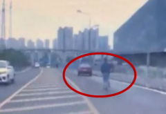 无人驾驶跑得欢 追车司机你这是要搞哪样？！