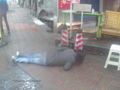 男子酒后搭错车 洋相出大了