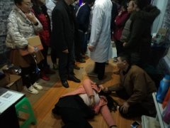 急性子取快递发牛脾气 结果惨了