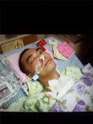 奇迹！重庆一男子“沉睡”三年  被母爱唤醒