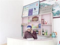 男子仅有1000元建别墅