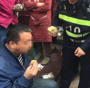 男子出逃到重庆饿晕