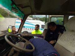重庆一男子把江淮改成考斯特  面子有了钱没了