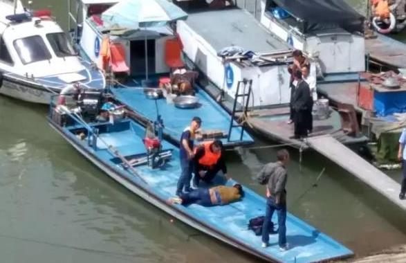 男子约女网友自杀获救后跳江 民警化解其轻生念头