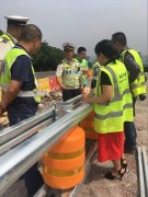 “旋转式护栏”首次亮相重庆高速公路