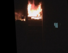 重庆一居民家中凌晨失火 老太跑出却把丈夫关屋内