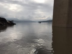 持续降雨导致万州长江水位快速上涨