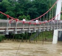 过去24小时重庆多地强降雨 乌江武隆段水位仍在上涨