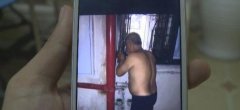老汉行为有点反常 害苦楼下一家人
