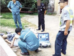 重庆一市民报警称有人中暑  结果对方只是打个盹