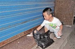 永川一群孩子体验环卫工人的一天 4点起床