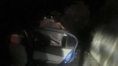 男子实习期独自上高速 不仅被查还砸烂了车窗