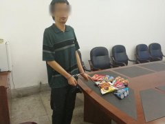 男子天气太热睡不着 多次凌晨偷冷饮雪糕被刑拘