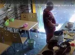 男子借40元钱不还 老板公示监控画面：可耻