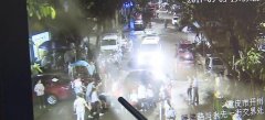 重庆2岁儿童不慎被撞 瞬间被卷入车底