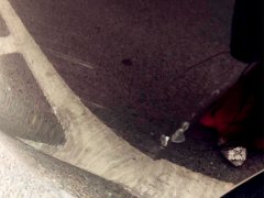 半个月车被擦刮三次损失破万 车主：只能自认倒霉？