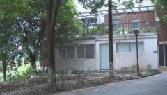 别墅业主企图瞒天过海私占绿地 邻居火眼金睛识破