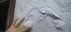 重庆一火锅店漏水 隔壁火锅店遭了殃