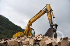 近万瓶假冒“名酒”被销毁 “茅台”“五粮液”居多