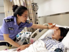 生命“荒原”的守望 女子艾滋病戒毒大队里的绝望与重生