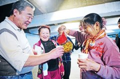 重庆“茶水婆婆”黎宗先获评“中国好人”