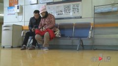 女子早产生下三胞胎 30万治疗费犯了难