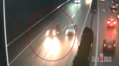 <b>重庆“耍酷”小伙一个行为 被民警处罚</b>