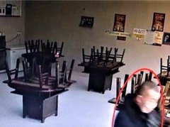 “全副武装”专挑没人的店铺下手 这名男子还是栽了