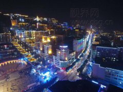 年味渐浓 巫山县迎春灯饰全面亮灯