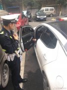 都是粗心惹的祸  车窗未关导致电脑被盗