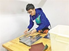 玩贪食蛇爱上编程 他被知名大学录取