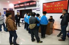 “熊孩子”把消防栓当玩具  ＂水漫金山＂急疯酒店老板