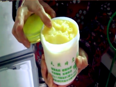 买了不到一年的冰箱  要么冷藏室结冰要么冷冻室不结冰